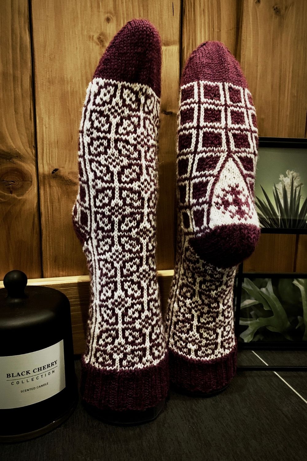 Strickanleitung für Socken Hanami aus der Japan Collection mit Fair Isle Muster von Fräulein Gerda als PDF-Datei